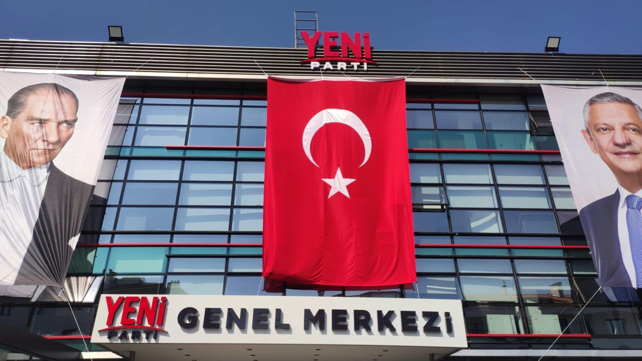 CHP'de İstifa Depremi Devam Ediyor: İstanbul'da 4 Belediye Daha YENİ Parti'ye Geçti!