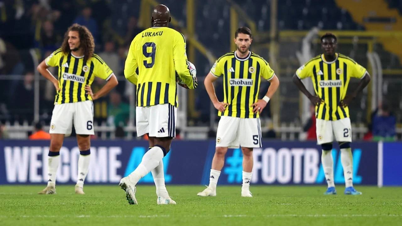 Fenerbahçe’nin yıldızları beklentilerin uzağında kaldı! Derbide sınıfta kaldılar