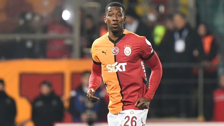 Galatasaray’dan ayrılmasına kesin gözüyle bakılıyordu! Carlos Cuesta geri dönüyor