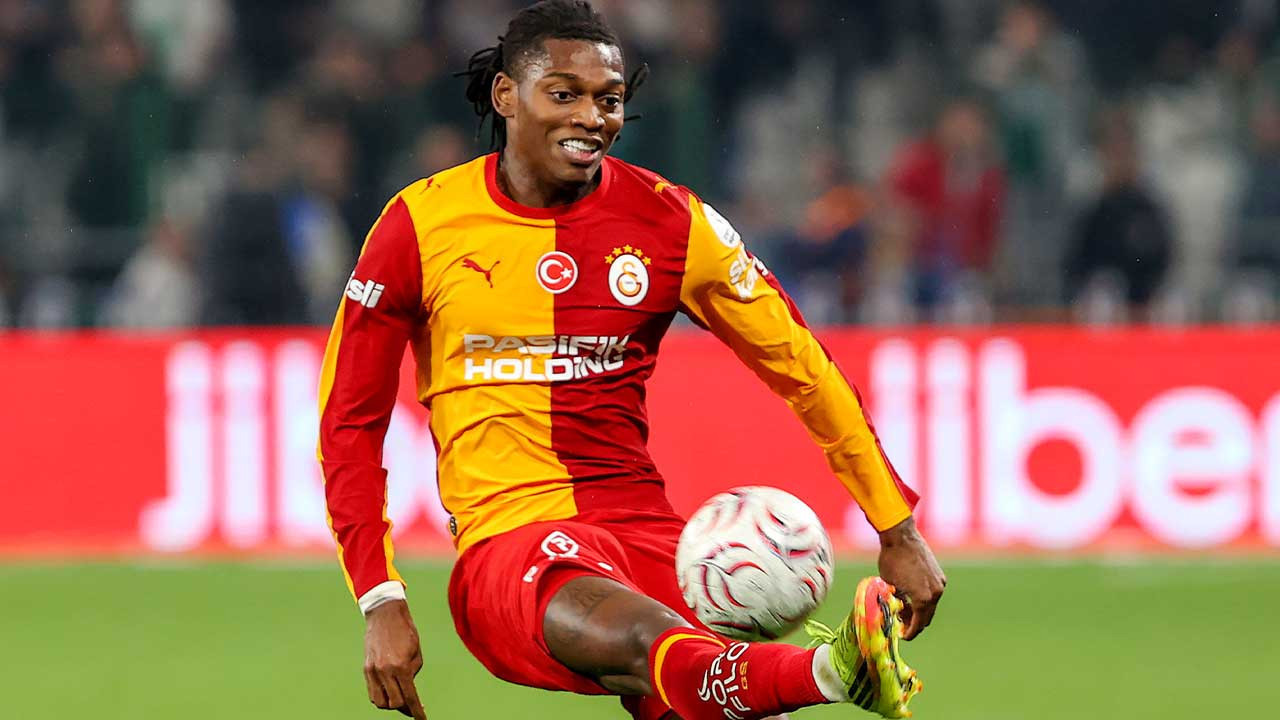 Rafael Leao, Galatasaray formasında ilk golünü attı