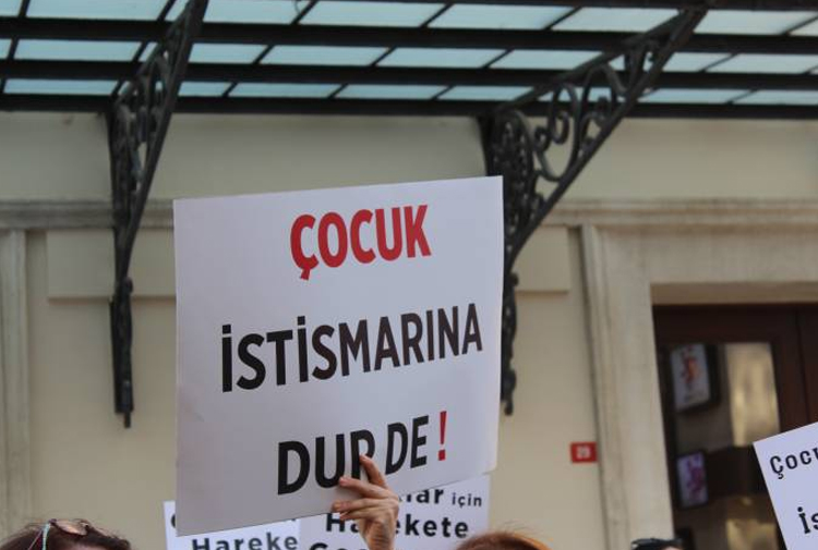 3 yaşındaki çocuk cinsel istismar sonucu yaşamını yitirdi