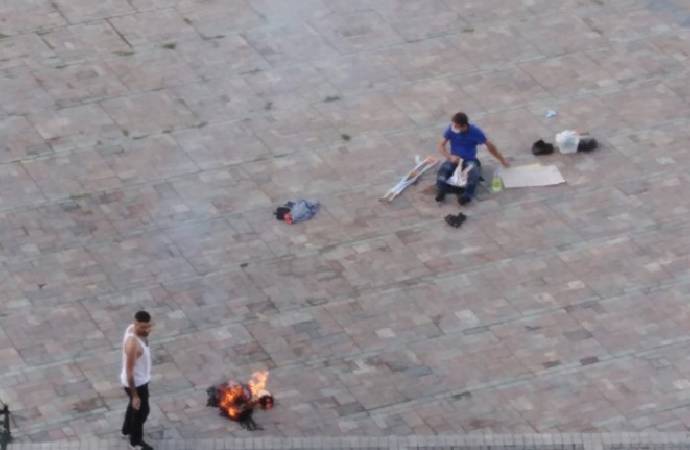 İzmir’de işsizlik isyanı: 21 günlük bebeğimi hastaneye götüremedim!