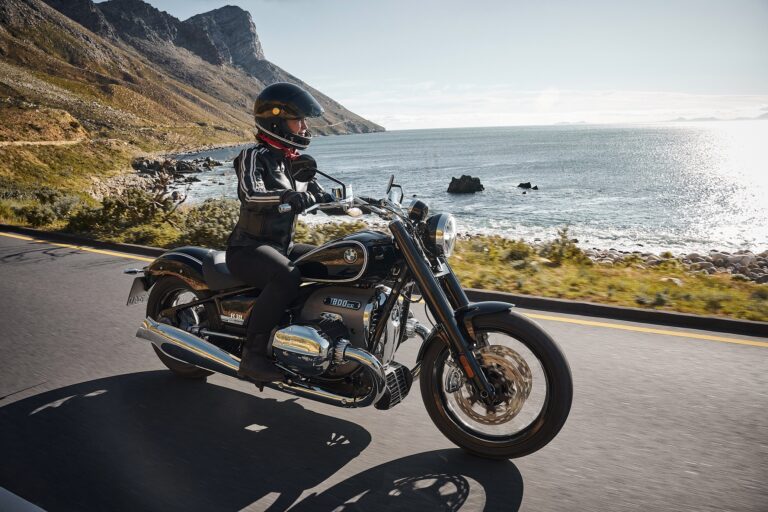 Yeni BMW R 18, 315.270 TL’lik fiyatıyla satışa sunuldu.