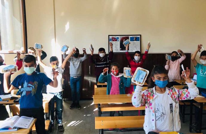 Damla Öğretmen öğrencileri için istedi, Başkan Atabay kayıtsız kalmadı