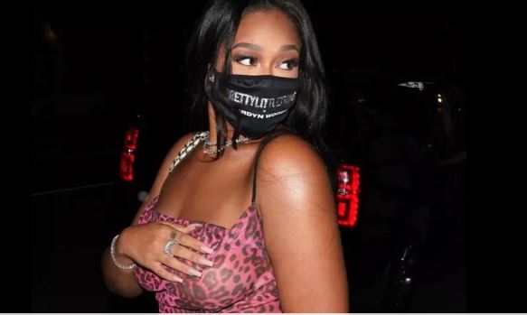 Jordyn Woods transparan elbisesiyle sosyal medyada gündem oldu