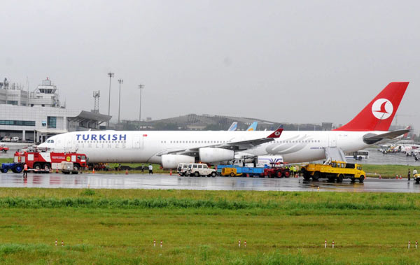 Çin Sivil Havacılık İdaresi THY'nin uçuşlarını durdurdu