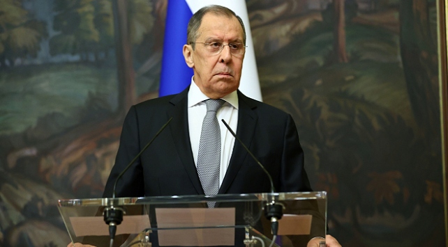 Rusya Dışişleri Bakanı Lavrov karantinada!