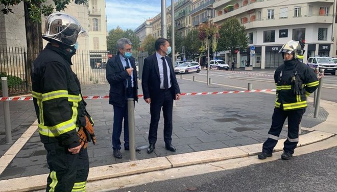 Fransa'nın Nice şehrinde bıçaklı saldırı: 3 kişi hayatını kaybetti