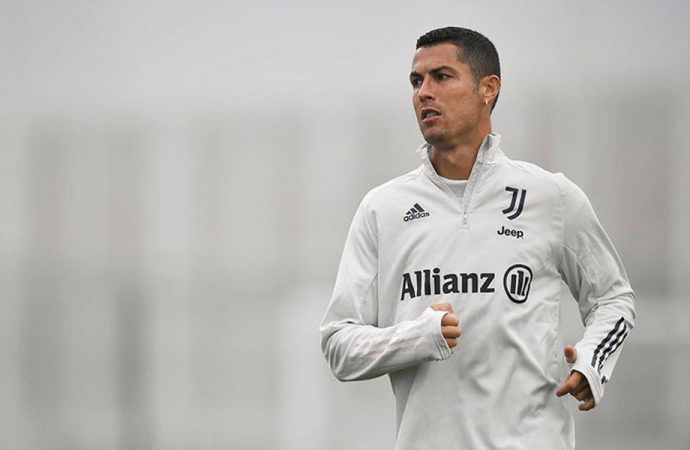 Dördüncü testi de pozitif çıkan Cristiano Ronaldo isyan etti: Bu test saçmalık!