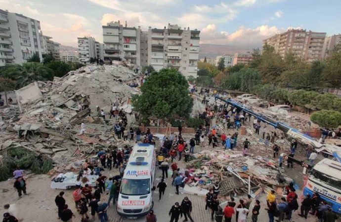 İzmir Otelciler Odası ücretsiz konaklama duyurusu yaptı: İletişim bilgileri paylaşıldı