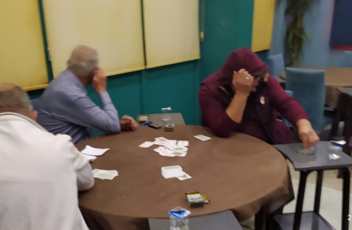 Kahvehanede kumar oynadılar: 56 bin lira ceza yediler