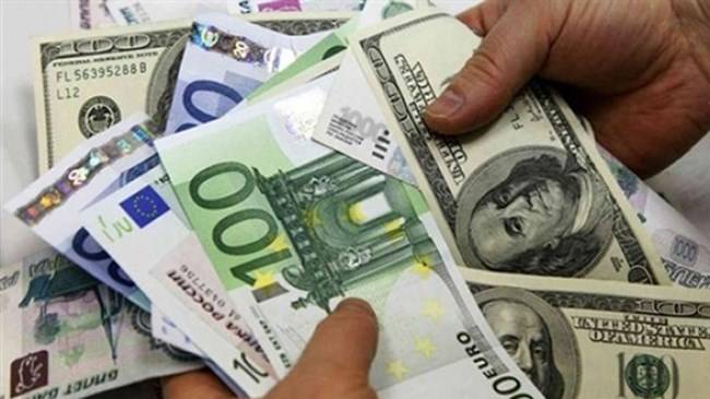 Türk Lirası eriyor! Dolar 8.53, Euro 9.99