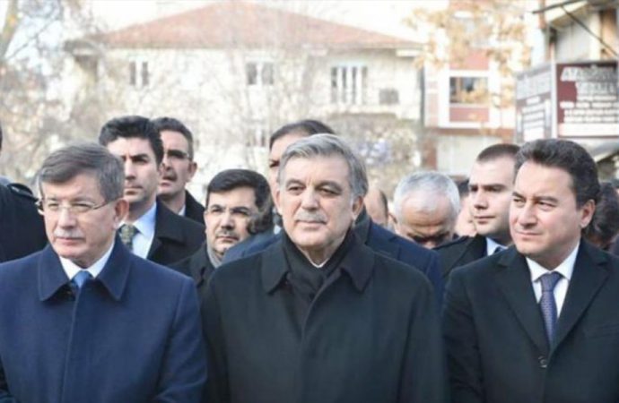 AKP bünyesinde iki farklı hareket iddiası: 'Hazırlık yapıyorlar'