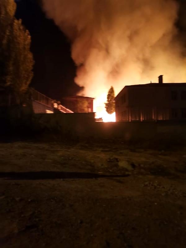 Ankara'da sunta deposunda korkutan yangın