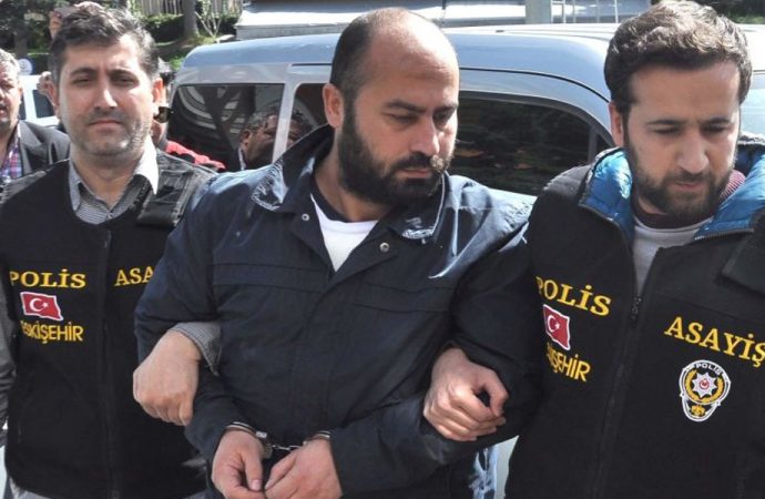 Dört akademisyeni öldüren çift, yedi ay sonra memurluktan atılmış!