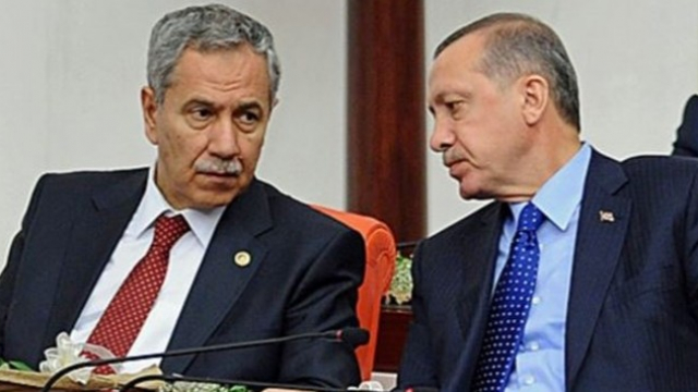 Erdoğan ve Arınç arasındaki konuşma operasyonun fitilini ateşlemiş: 'Türkiye, Bülent Arınç’a teşekkür borçlu'