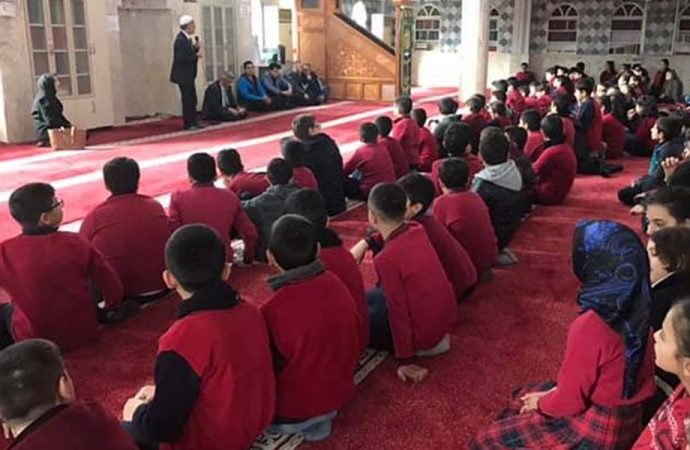 Bir 'Cuma namazı' ayarı daha!