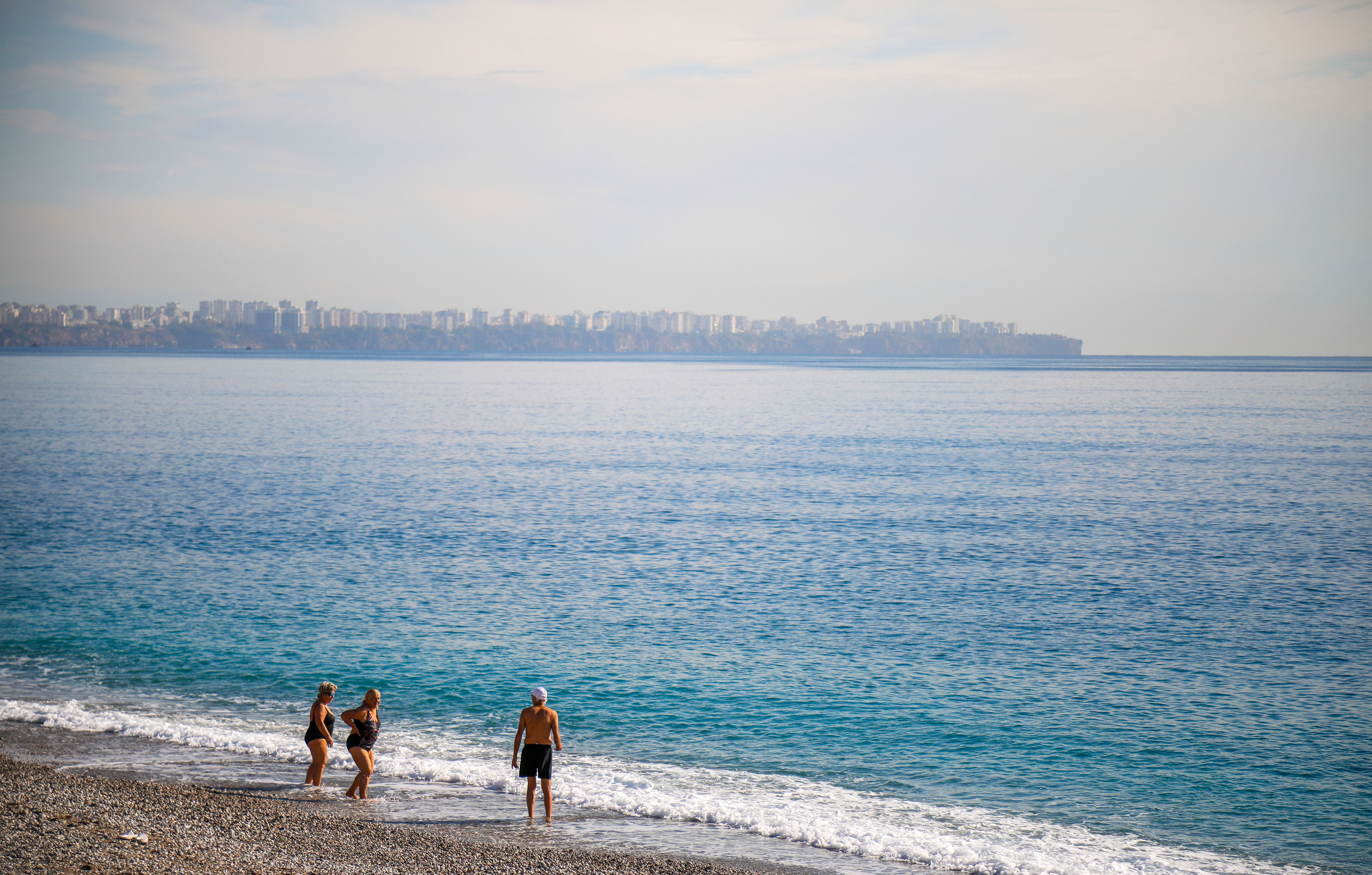 Antalya'da yazdan kalma hava!