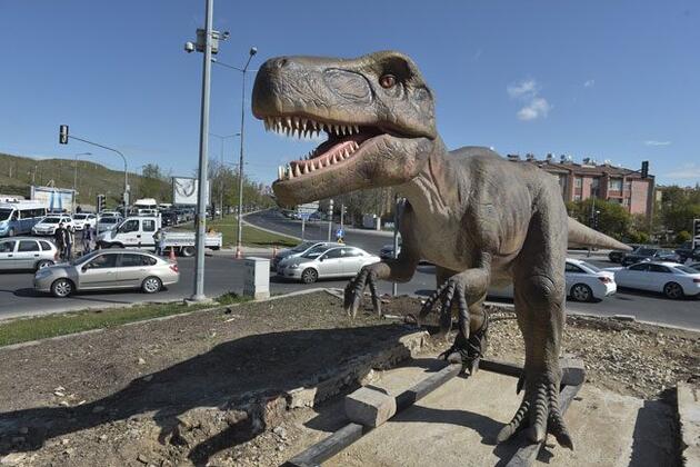 Hakkında soruşturma açılan belediye başkanı konuştu: 'Ankapark'taki 750 milyon dolarlık dinozor soruşturulmuyo