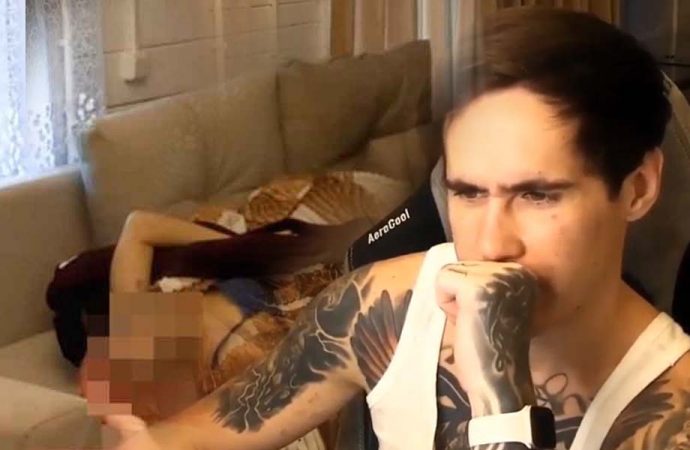 YouTuber, 1.000 dolar için canlı yayında hamile sevgilisini öldürdü!