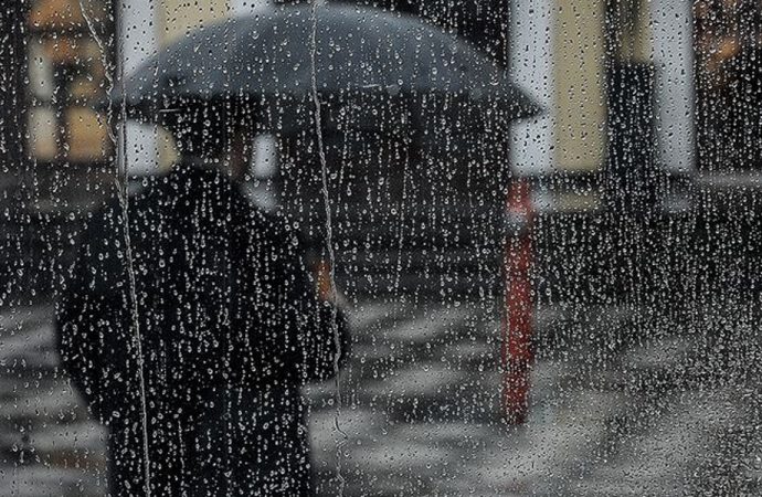Meteoroloji'den kuvvetli sağanak uyarısı! İşte il il hava durumu tahminleri