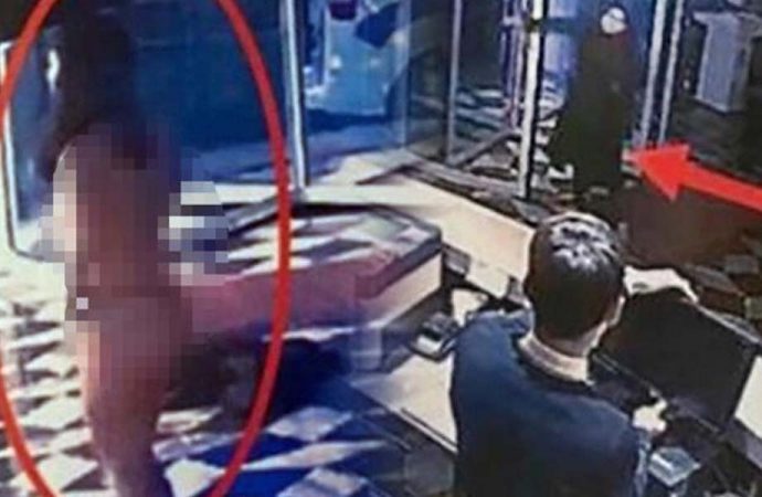 Aldatılan kadın otel lobisinde soyundu!