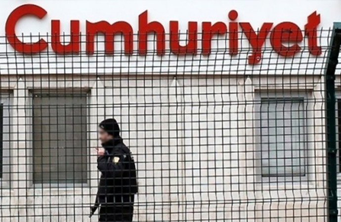 Cumhuriyet gazetesine 27 gün daha ilan sansürü