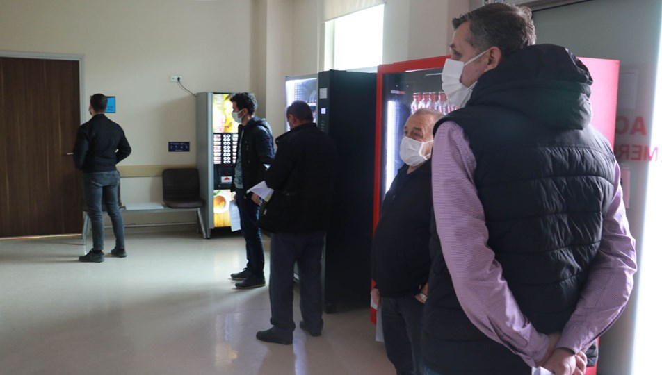 Vaka sayısı artan Samsun'da hastanelerde test kuyruğu