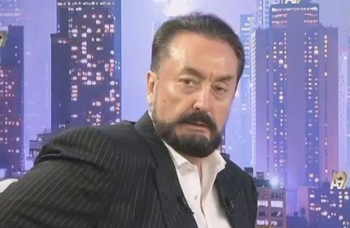 Adnan Oktar: Biz evrimi çürütmeseydik, Türkiye komünist olurdu