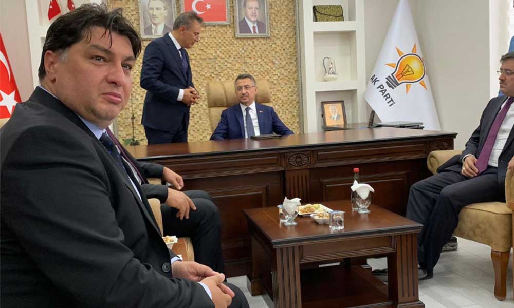 Avrupa Müslümanları sözcüsüydü...Eroinle yakalanan Büyükelçilik görevlisinin AKP’lilerle fotoğrafları ortaya ç
