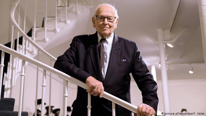 Efsanevi modacı Pierre Cardin hayatını kaybetti!
