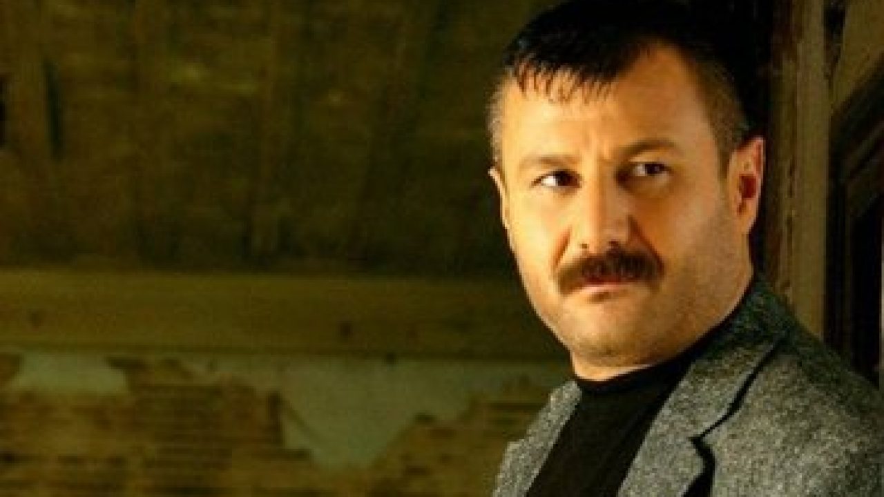 Azer Bülbül'ün hayatı film oluyor: Kıvanç Tatlıtuğ ve Cihangir Ceyhan'a teklif gitti