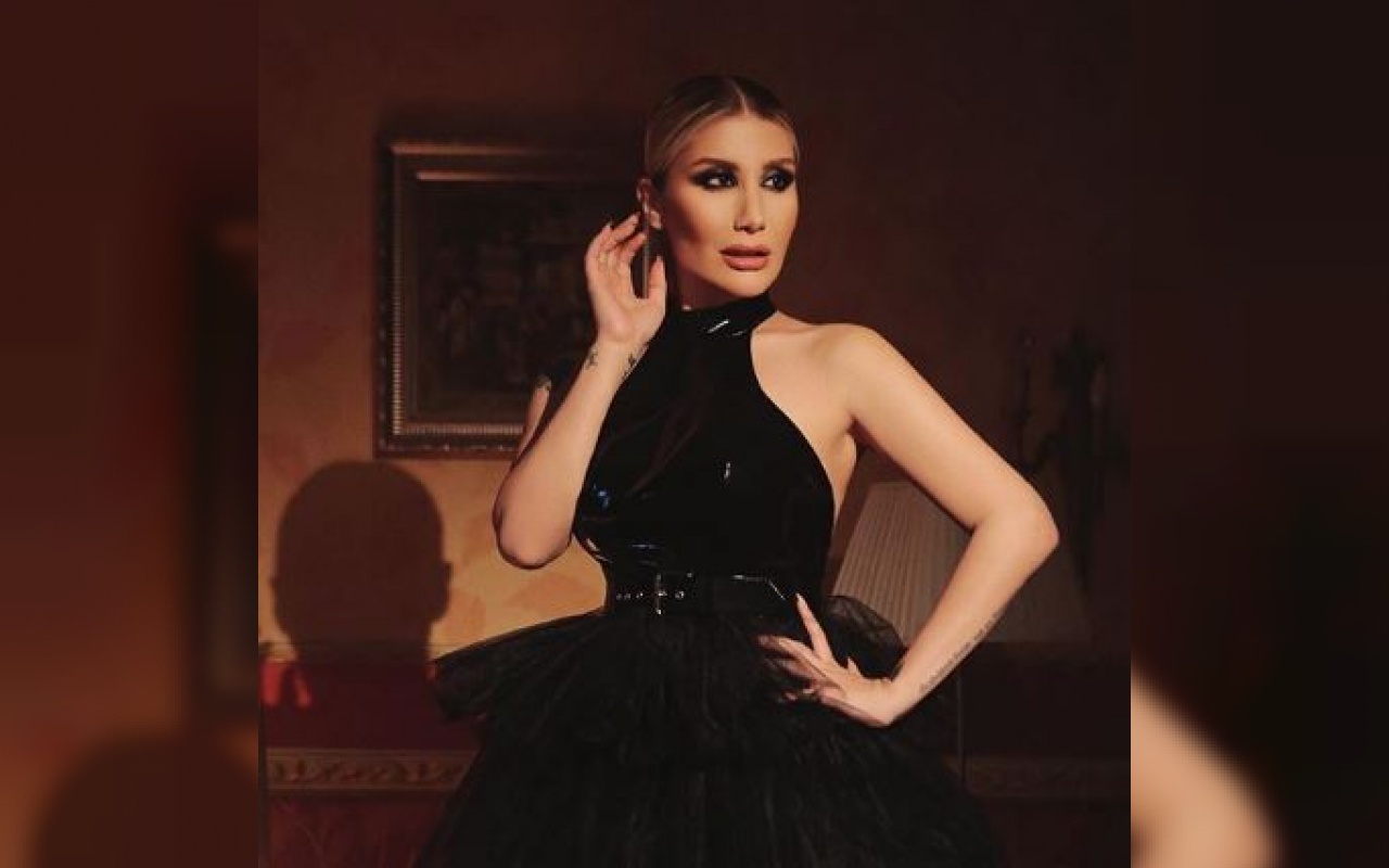 İrem Derici: Cinsel filmle kendimi tatmin ederken yakalandım