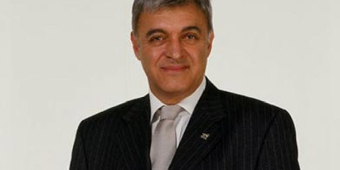 Ahmet Vefik Alp hayatını kaybetti