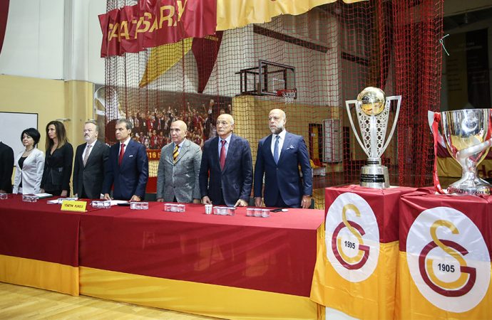 Galatasaray’ın ‘dudak uçuklatan’ borcu açıklandı