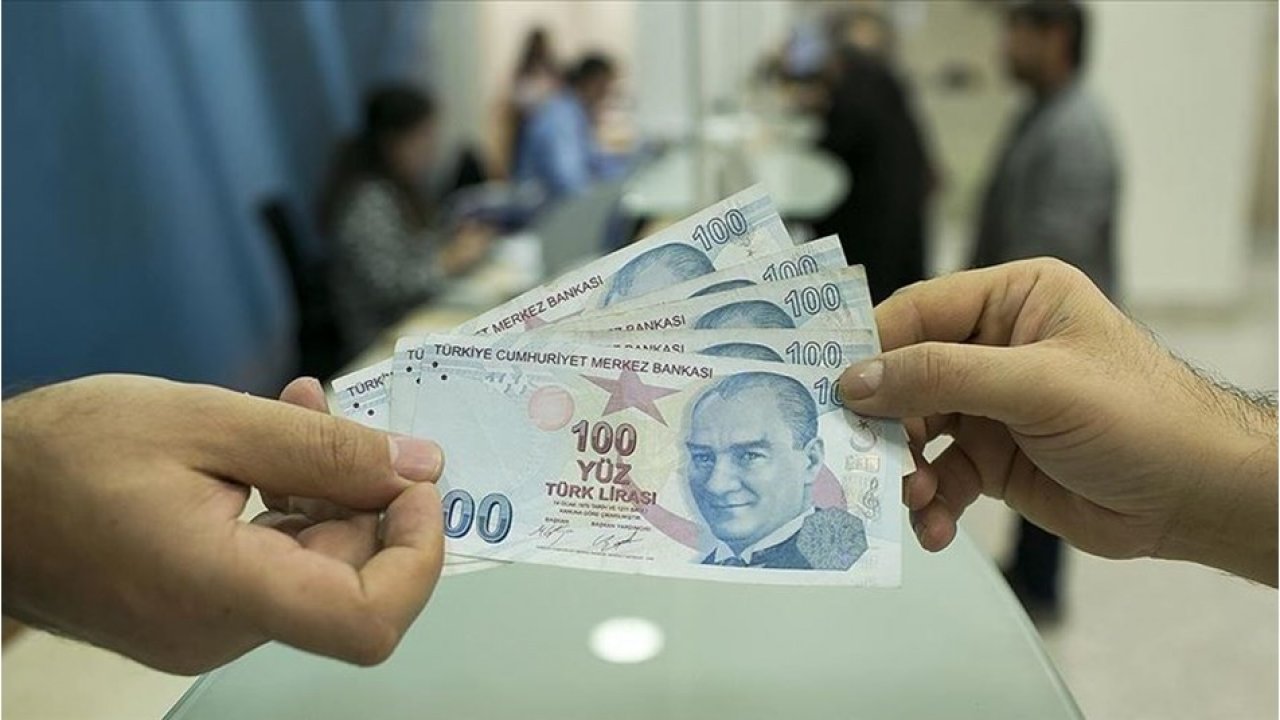 Banka çalışma saatleri 2021! Bankalar kaçta açılıyor, kaçta kapanıyor?