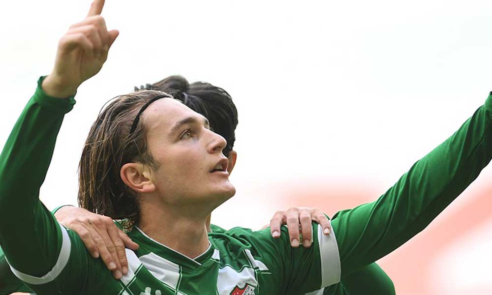 Ali Akman Bursaspor’dan Eintracht Frankfurt’ta transfer oldu