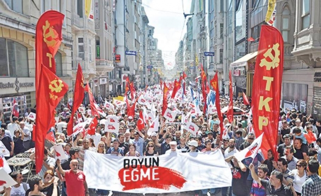 TKP'den Boğaziçi açıklaması: 'Gözlerinin içine bakarak büyüttüğümüz çocuklarımızın hayatlarını karanlığa çevir
