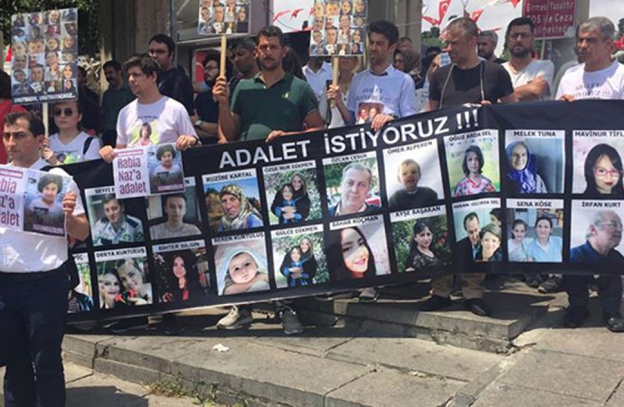 Rabia Naz’ın ve Çorlu tren faciasında hayatını kaybedenlerin aileleri adalet nöbetinde buluştu