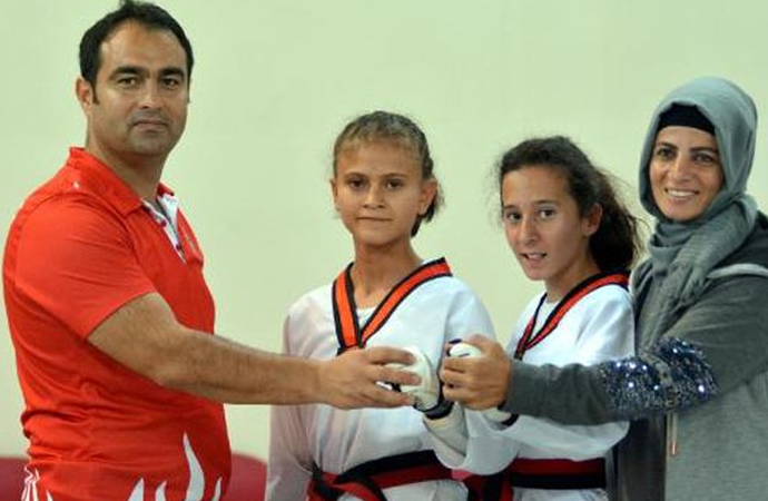 Tekvandocu 23 yıllık eş, birbirlerine rakip oldu