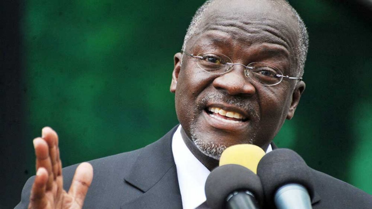 Tanzanya Devlet Başkanı John Magufuli: Üç gün dua edin, koronavirüs geçer