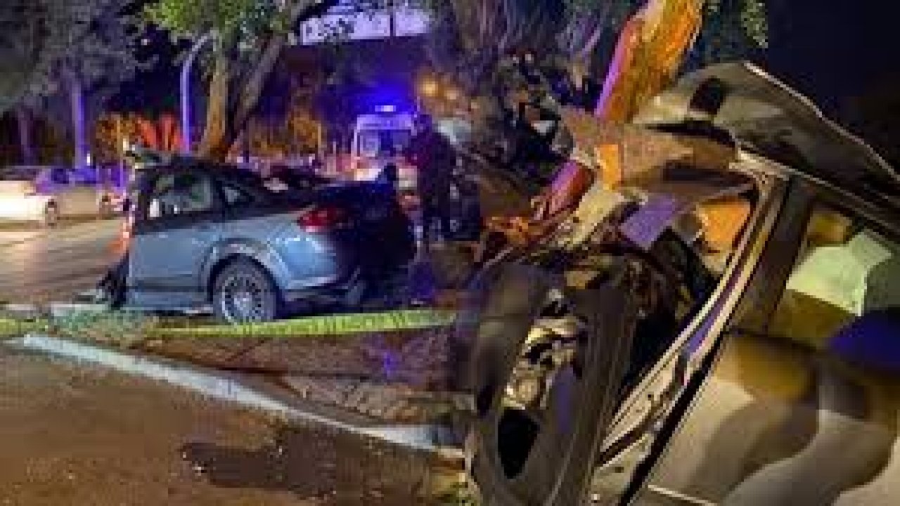 Antalya'da akılalmaz olay! Kaza yapan araç ikiye bölündü