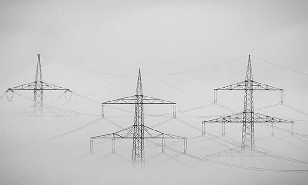 Amerika'da elektrik fırtınası iflas getirdi.