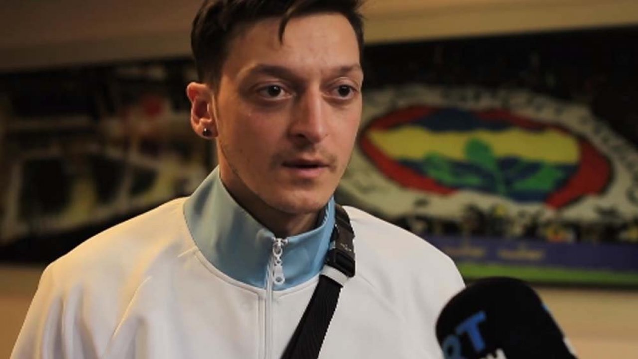 Mesut Özil sahala dönecek mi?