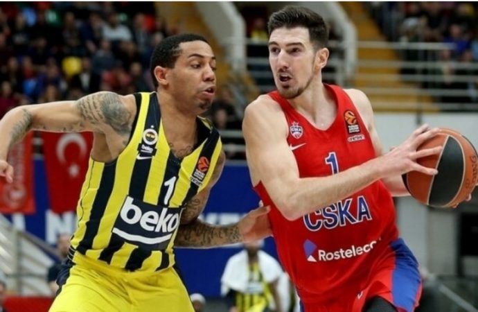Şampiyon CSKA Moskova’da ayrılık