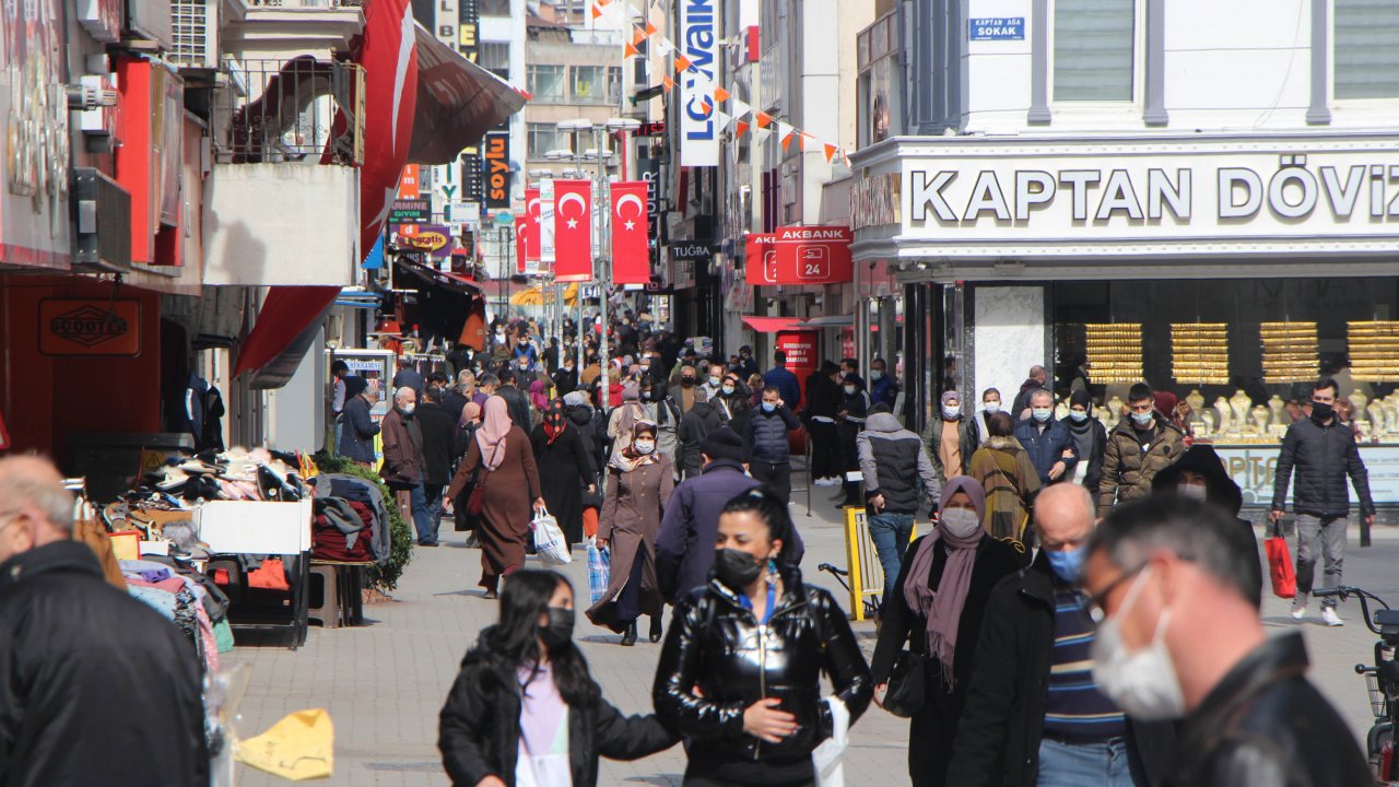 Mahalleli vakaları gizledi: Kaç kişinin pozitif çıktığına inanamayacaksınız!