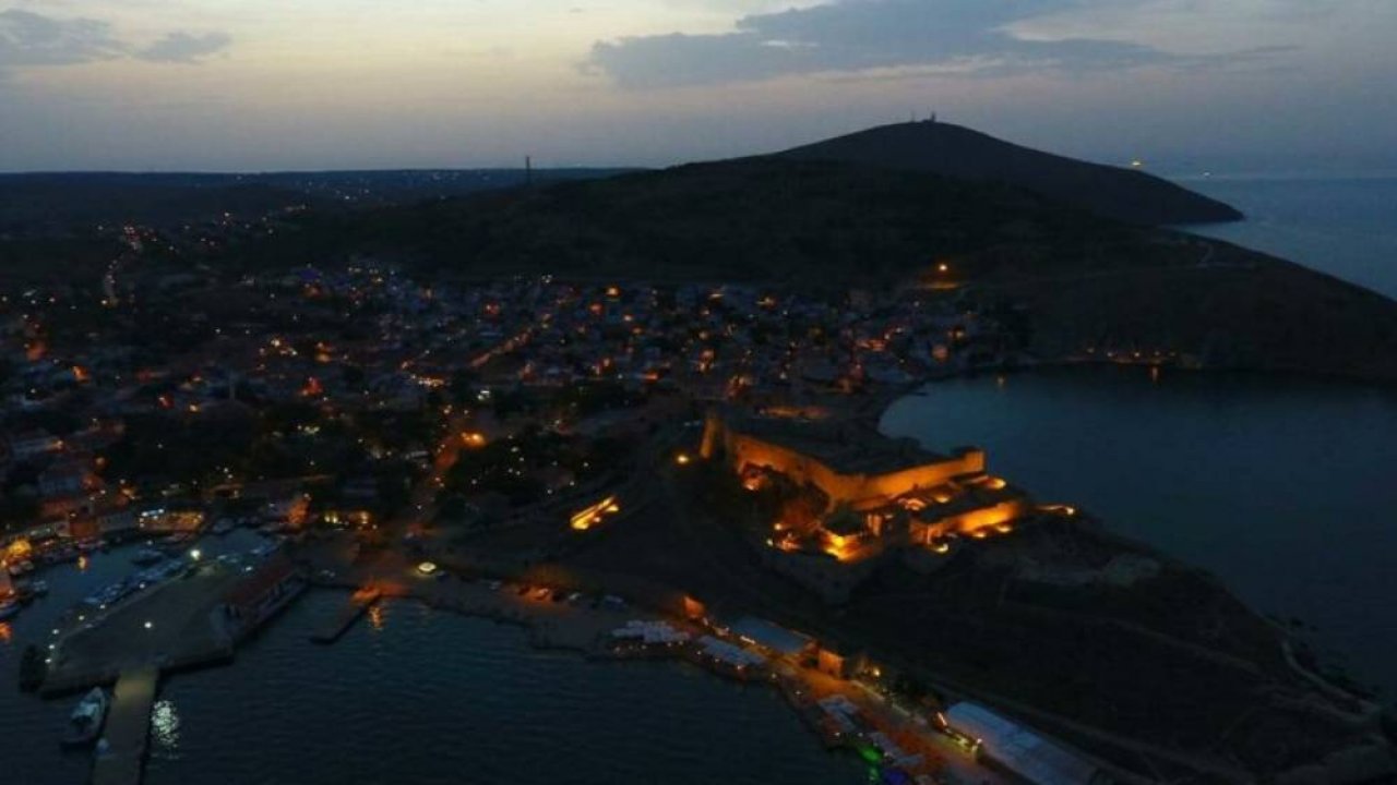 Bozcaada'da gemi karaya oturdu