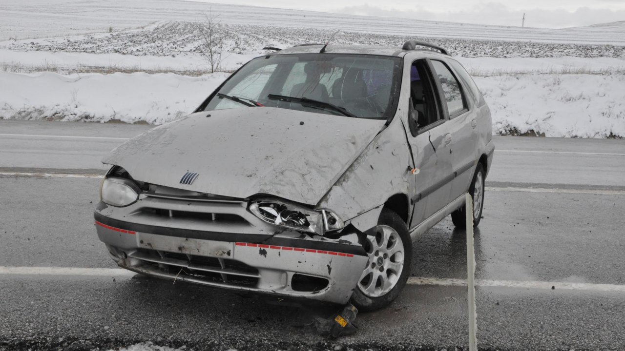 Sorgun'da takla atan otomobilin sürücüsü hayatını kaybetti