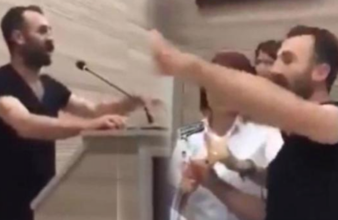 Üniversite’de İstiklal Marşı’ sakıncalı bulundu… Bakın bahaneleri ne?