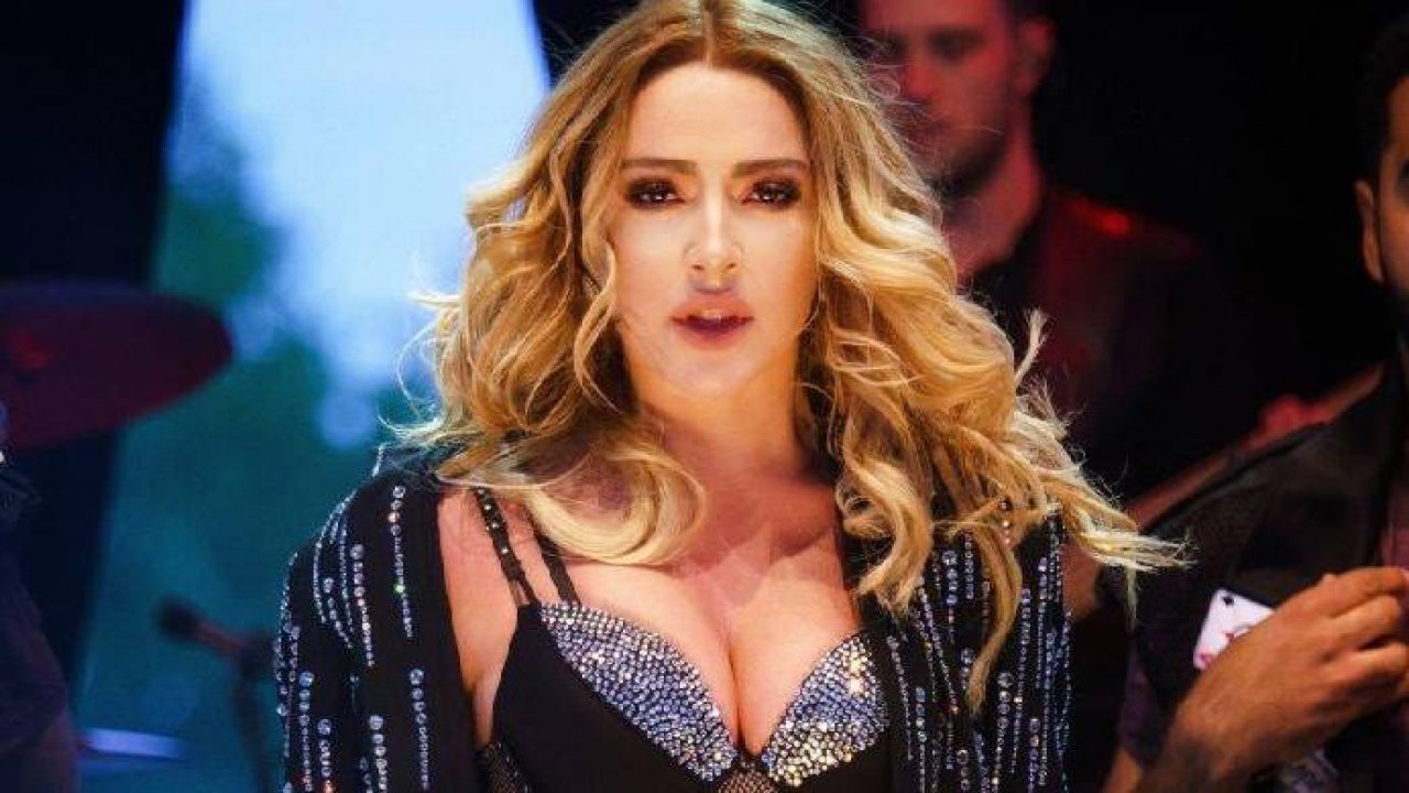 Hadise Clubhouse için harekete geçti